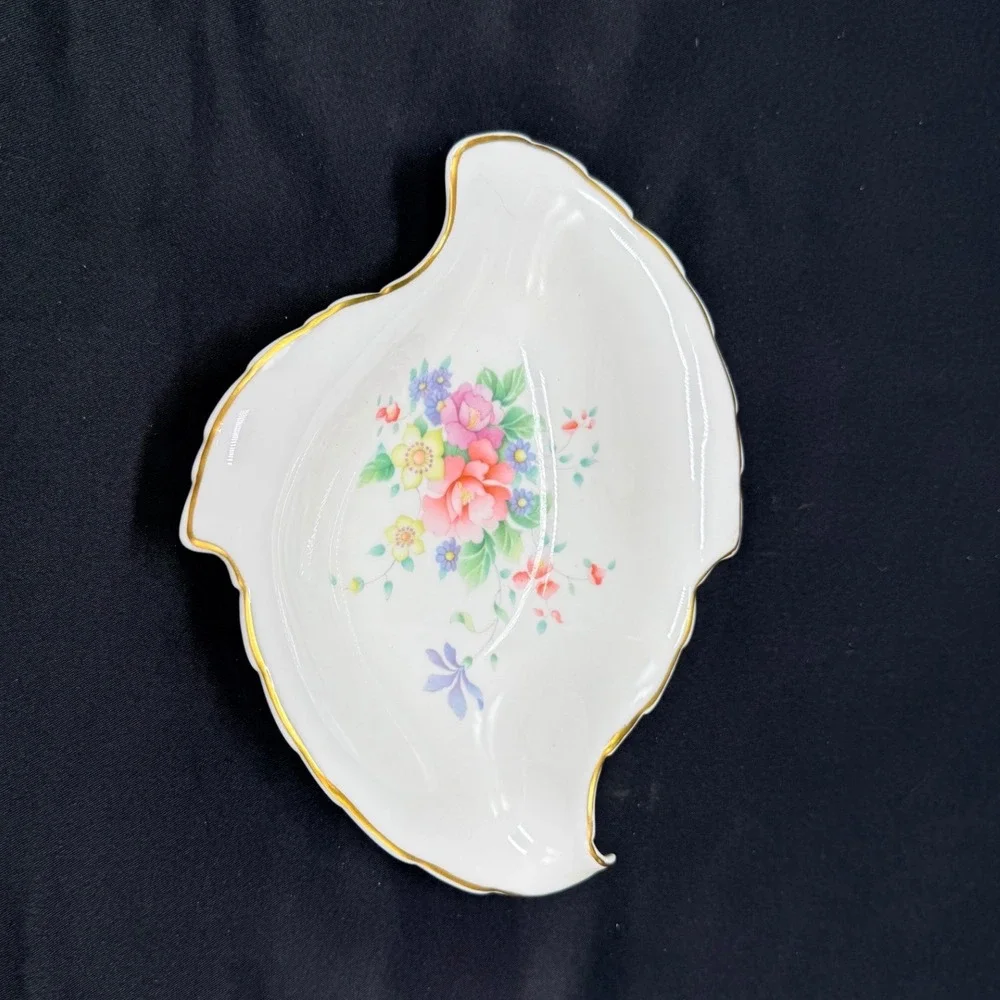 Royal Doulton Summer Bouquet Leaf Dish H.5105 Fine Bone China Gold Trim 1985